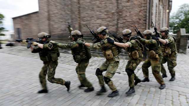 HV kan bli redusert med 12.000 personer