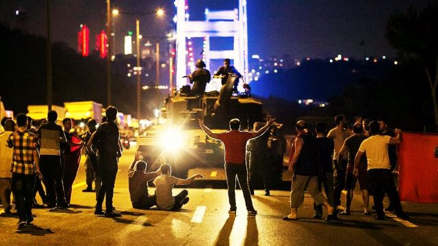 Mener kuppforsøk i Tyrkia var iscenesatt