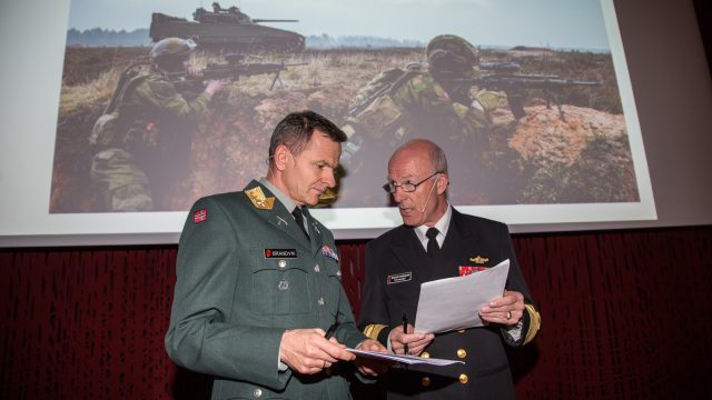 Vil erstatte stridsvogner med panserjagere